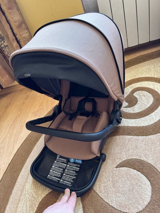 Продам універсальну коляску Anex IQ 3в1 в хорошому стані