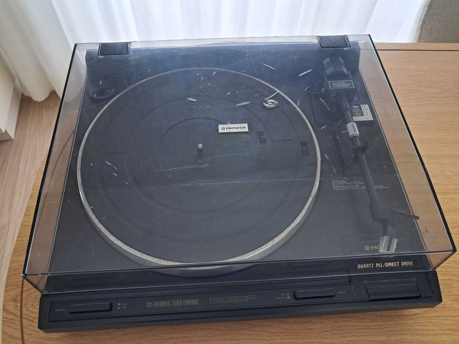 Gira Discos Pionner PL-970