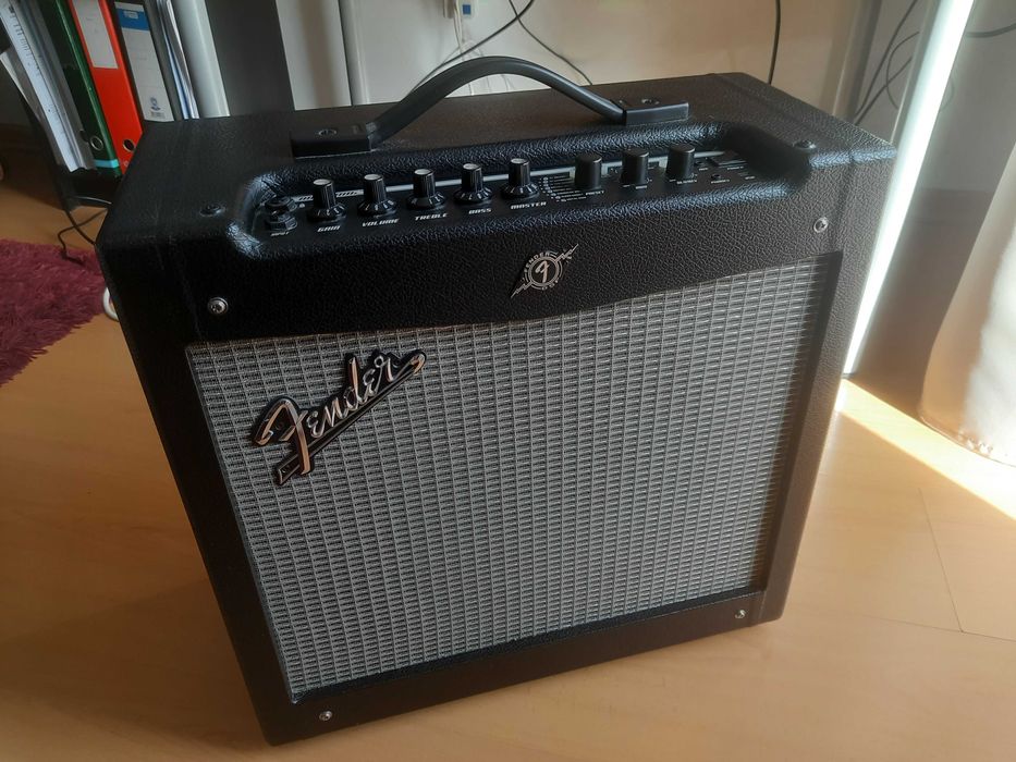 Amplificador Fender Mustang II V.2