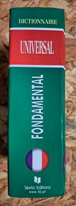 Dictionnaire Universal Fondamental - Français