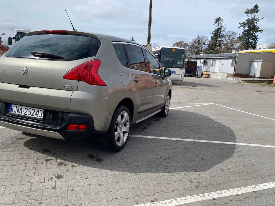 Peugeot 3008 rok 2013 benzyna