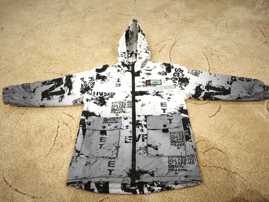 Продам  весняну куртку на підлітка