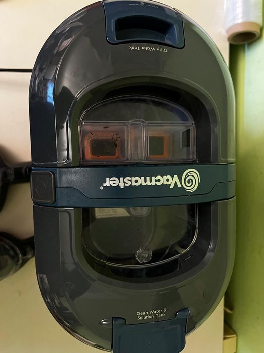 Odkurzacz do czyszczenia tapicerki i plam