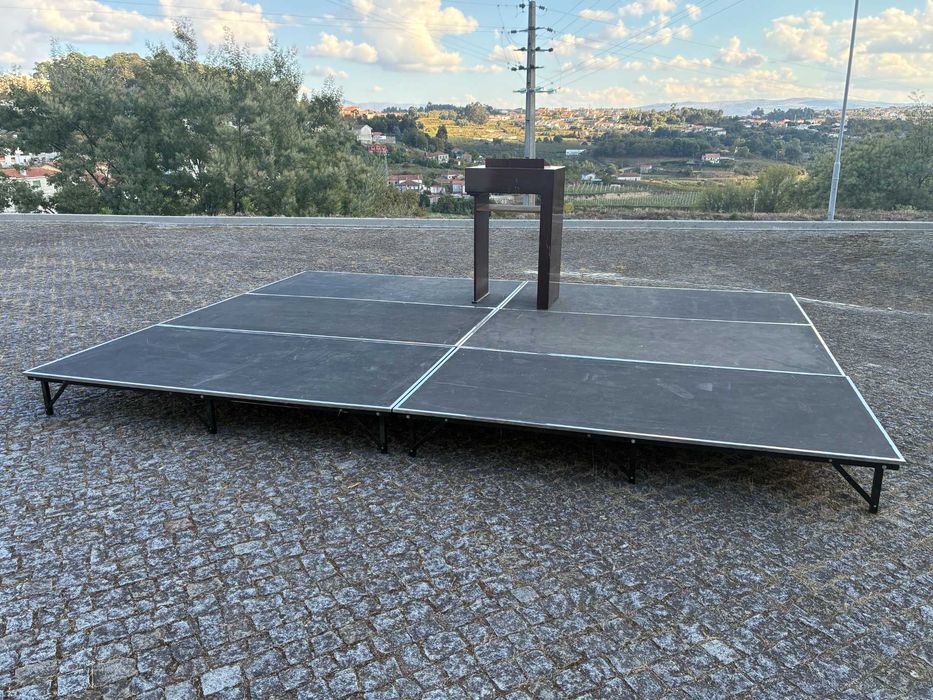 Palco Móvel - Madeira e Inox - Qtd. 6 Und.