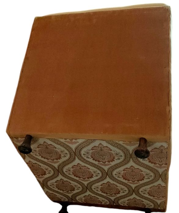 Sofá Cama em Veludo