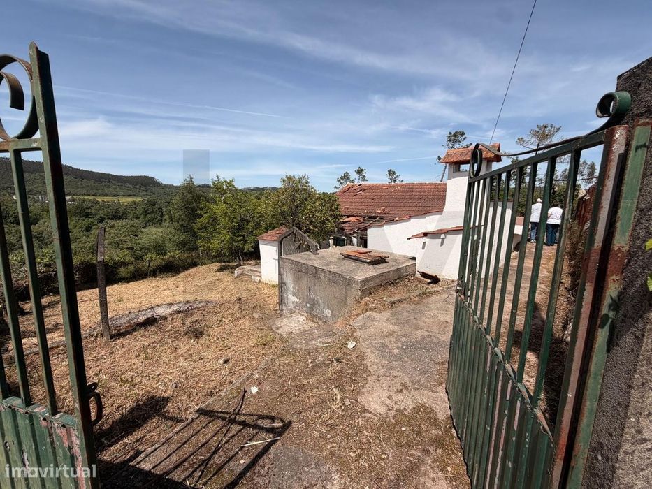 Moradia para renovação | Pias