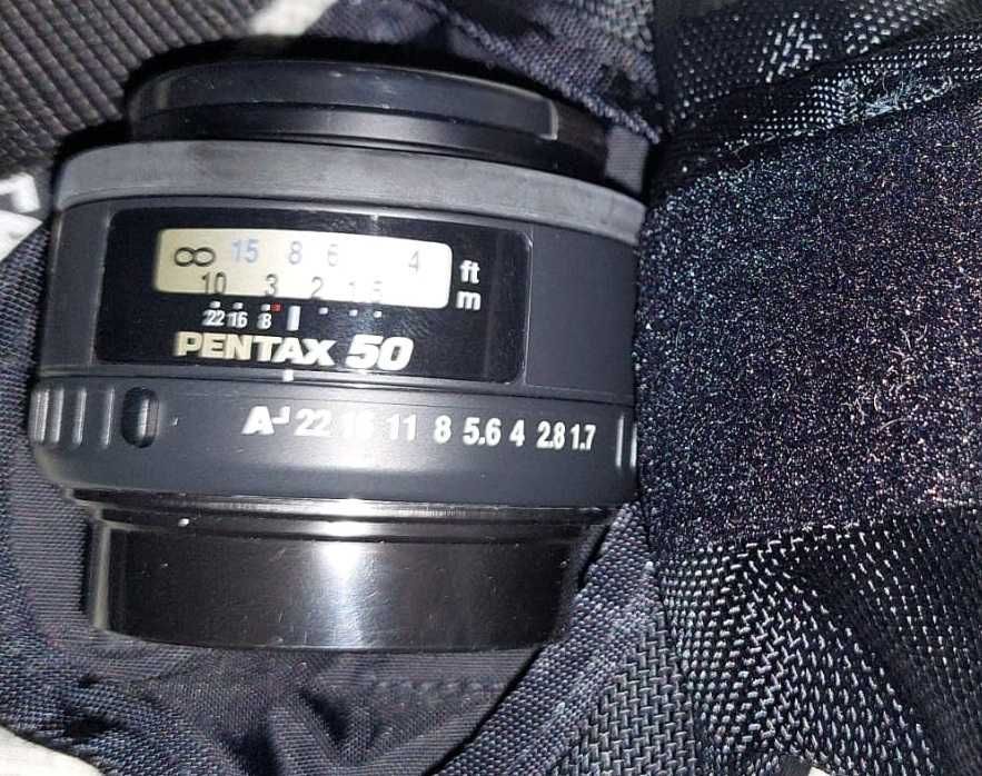 Pentax - Camera com objetivas e mala