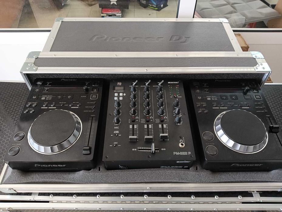 KIT 2x Pioneer DJ CDJ 350  + Flightcase (nova)