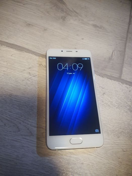 Meizu u10  смартфон
