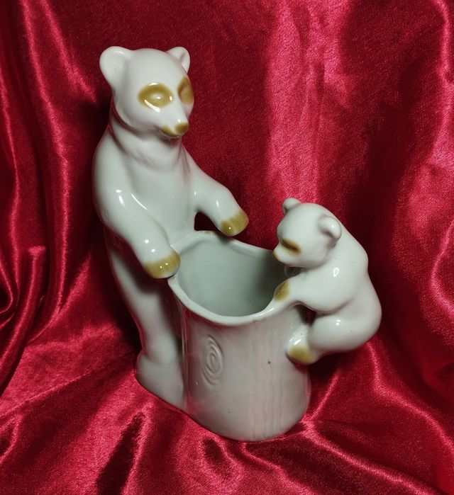 Статуетки старинные, фарфор , винтаж