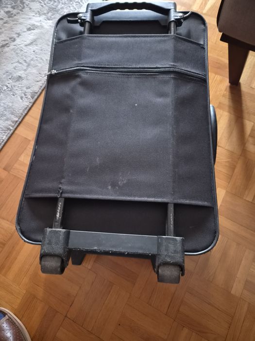 Walizka podróżna mała