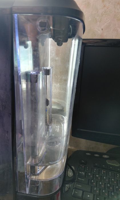 Продам класну кавомашину Krups