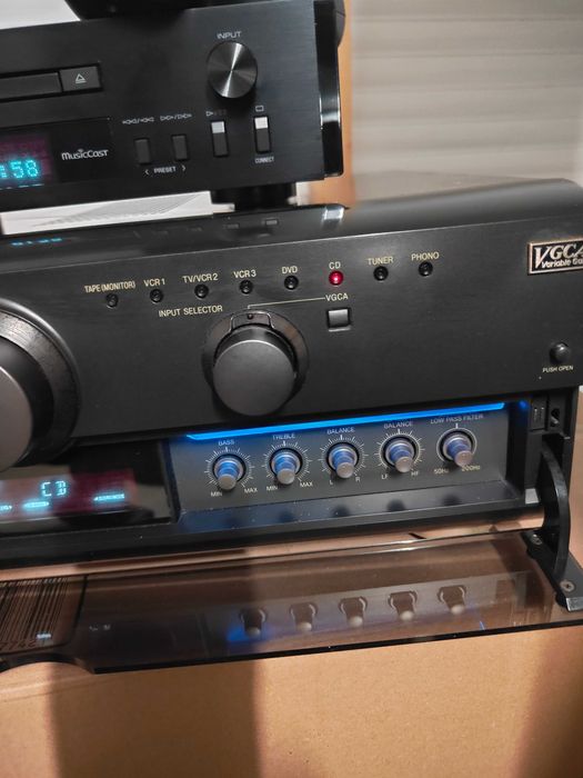 Technics SA-AX7 amplituner.