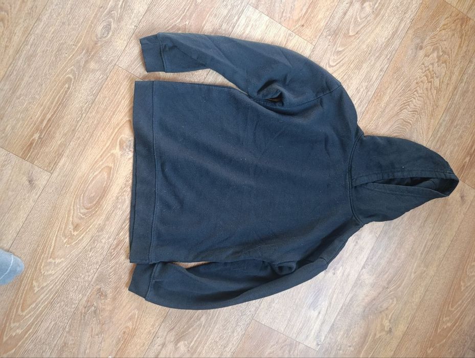 базове худі Primark (чорне)
Продам стильне та практичне худі ві