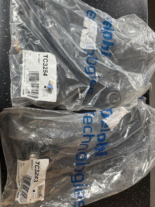 Важиль підвіски (ричаг) нові лівий та правий Renault Zoe / Clio Delphi