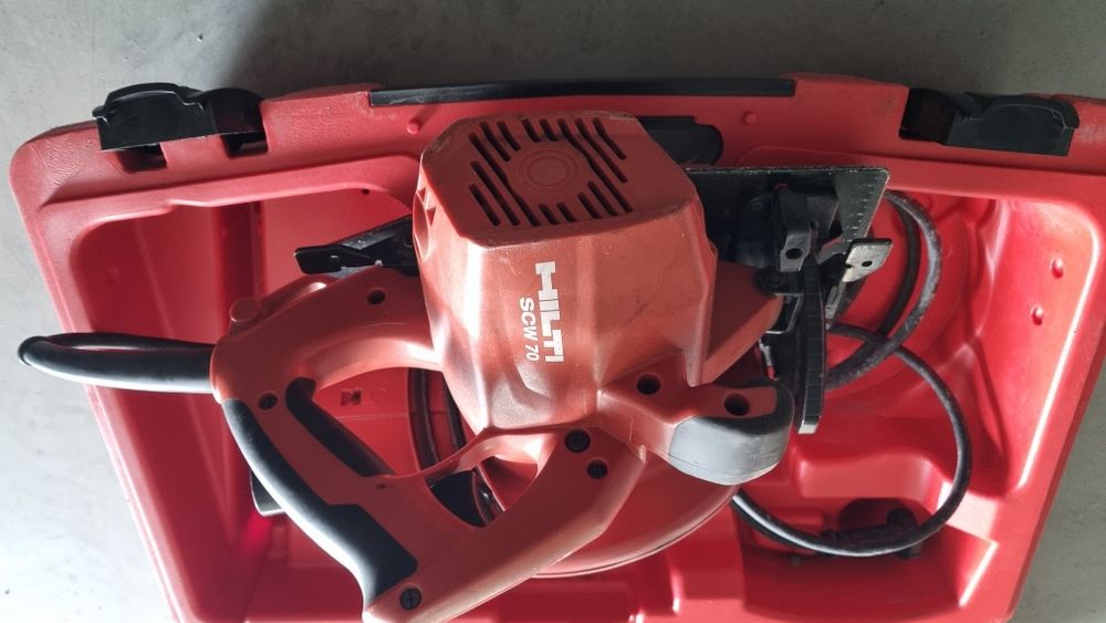 Pilarka tarczowa HILTI SCW 70