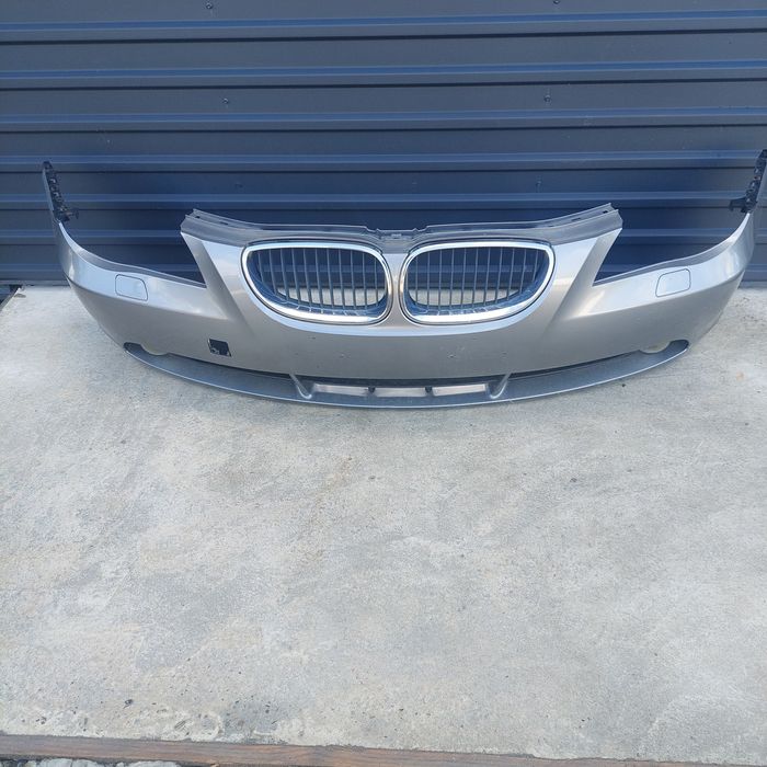 Бампер передній BMW E60 E61.