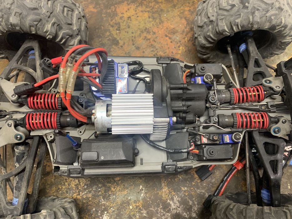 Traxxas Summit 1:10