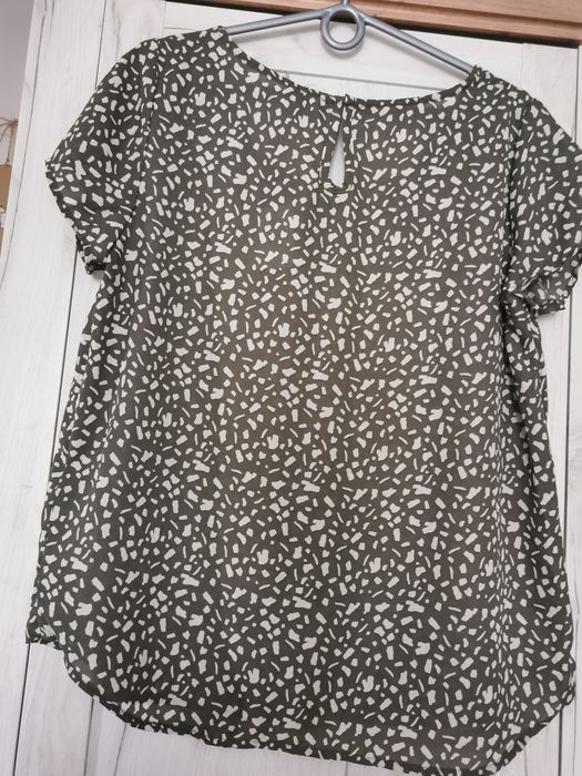 Nowa, letnia damska bluzka