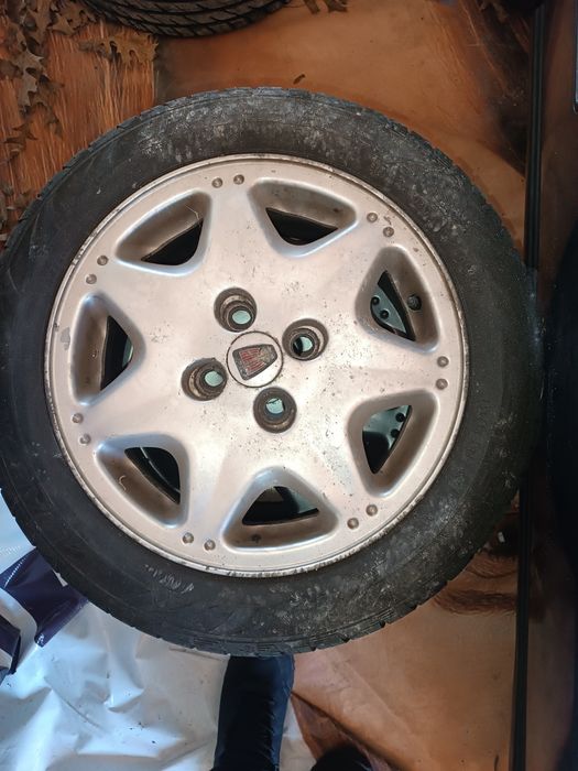 Venda de  peças honda Concerto e jantes Rover originais