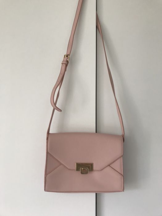 Torebka na pasku blady róź