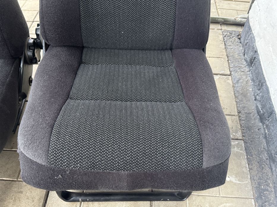 Передні сидіння ваз 2109 в ідеальному стані