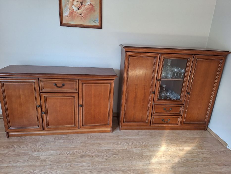 Zestaw mebli do salonu, komoda, witryna, szafka RTV i stoliki kawowy