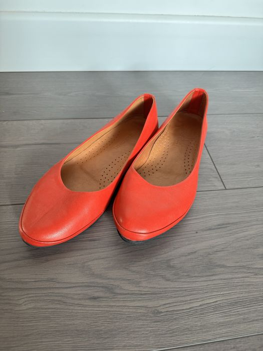 Балетки червоні шкіряні