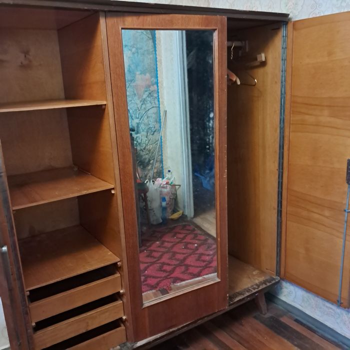 Отдам шкаф за 100грн.