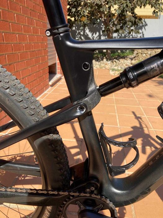 Vendo bicicleta de Cross-Country / Maratona Orbea Oiz M20