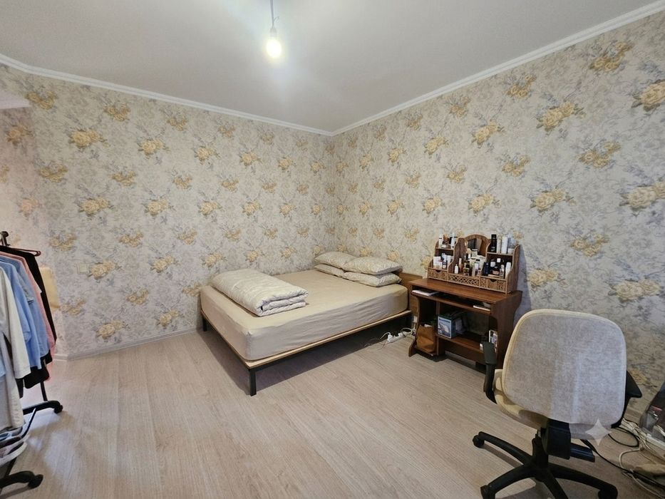 Продам дом  в Великодолинском