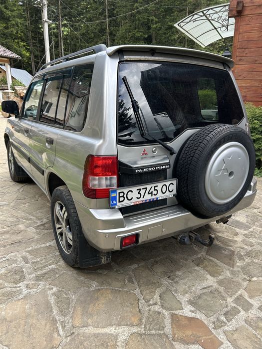 Мітсубісі паджеро пінін