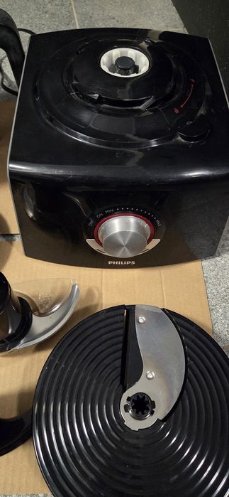 Robot kuchenny, wielofunkcyjny