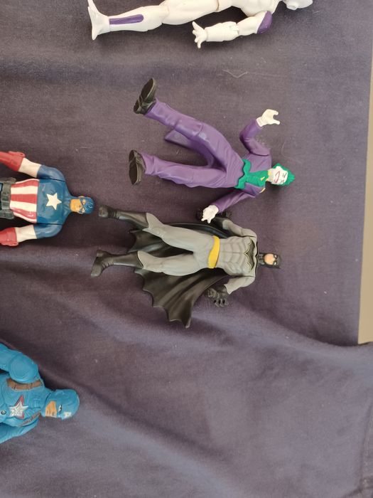 Moto Ratos / Batman / Joker / Dragon Ball Friezer