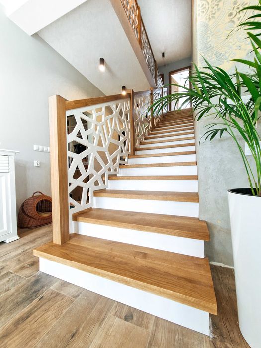 SCHODY drewniane, BALUSTRADA AŻUROWA, projekt, montaż, PRODUCENT