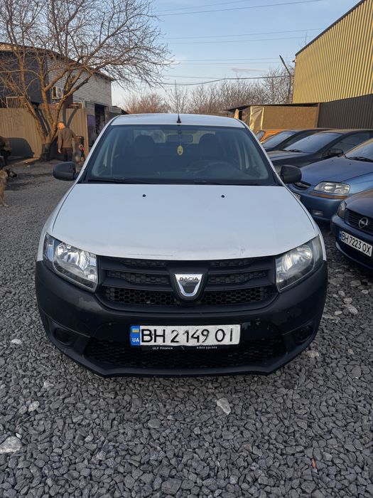 Продам Dacia Logan 2016 год 1.2л Газ-бензин