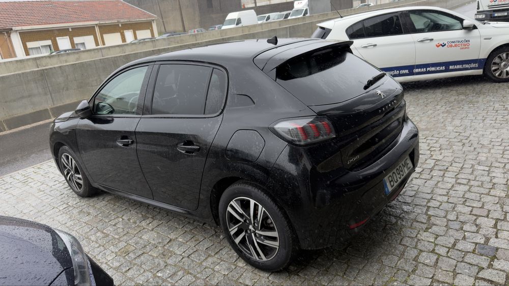 Peugeot 208 1.2 Turbo 100 CV Ano 2021 ( Versao Allure )