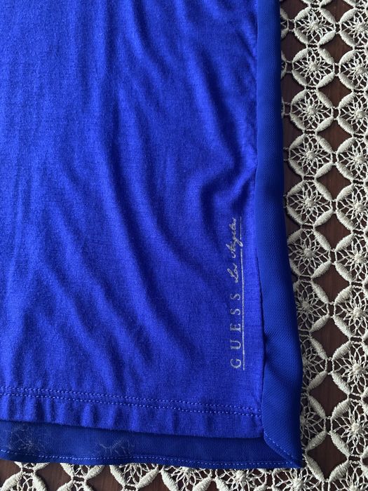 Bluzka Guess kobaltowa, elegancka ( oversize ) roz M