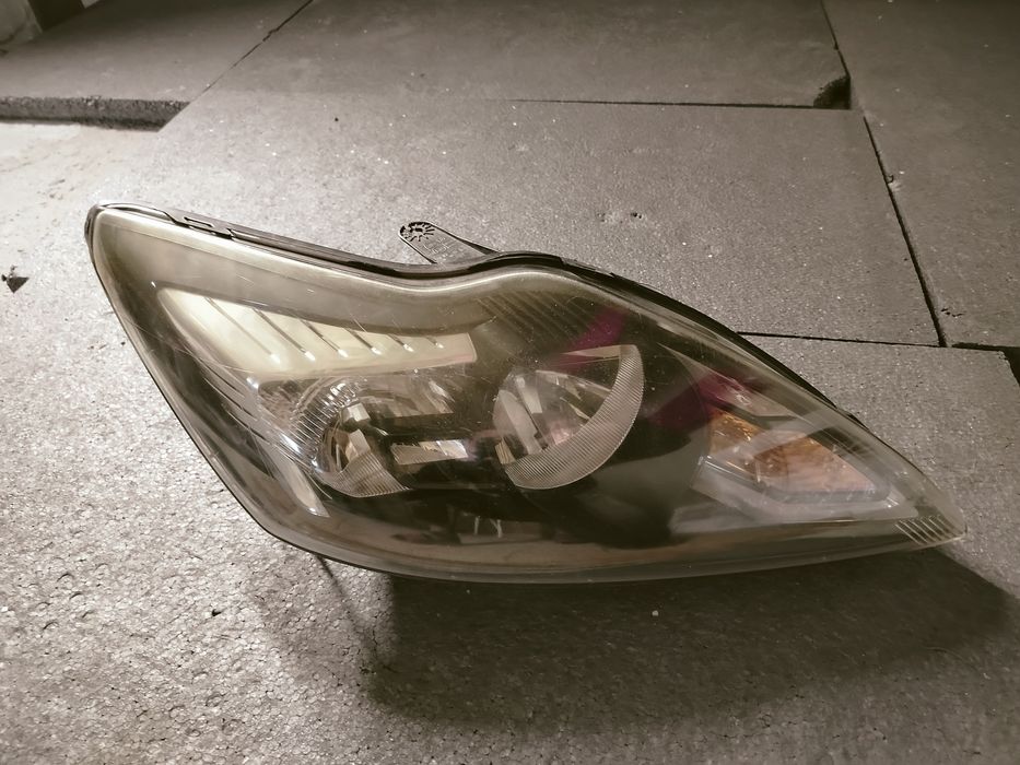 Lampa Ford Focus Mk 2