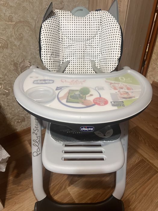 Стільчик для годування  Chicco Polly 2 Start, 4-х колісний