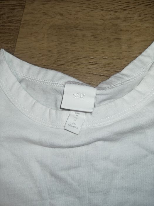 HM Biała bluzka z bufiastymi rekawami