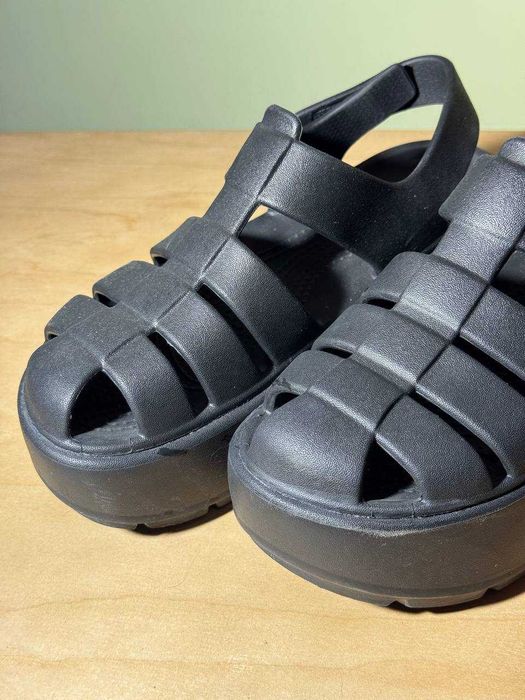 Босоніжки Crocs Stomp Fisherman чорні 38 розмір