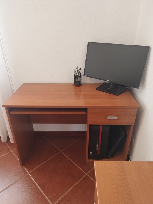 Secretária como nova