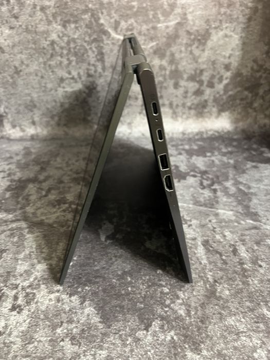 Lenovo ThinkPad X1 Yoga 7 Gen i5-1250P 16Gb 512b FHD+ IPS 14” Xe 2Gb