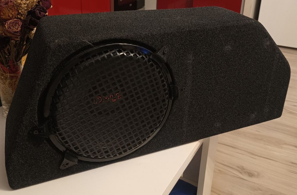Subwoofer samochodowy Opel Astra 3