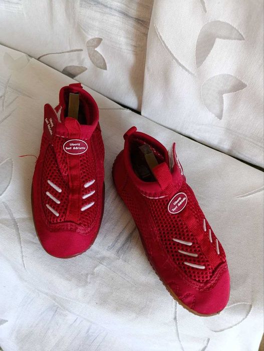 Коралки  детские, красные , «LIBERTY Surf Adriatic»  по стельке 19см.