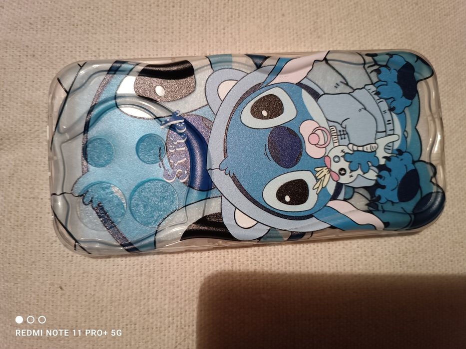 Чехлы на телефон.