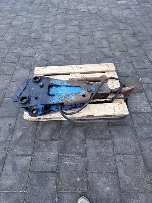 Młot wyburzeniowy do koparki 3,5- 7 ton