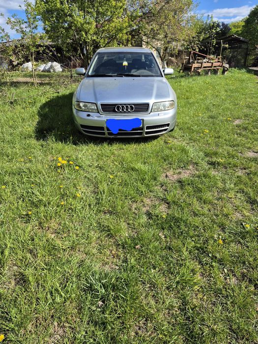 Audi s4 zderzak przedni