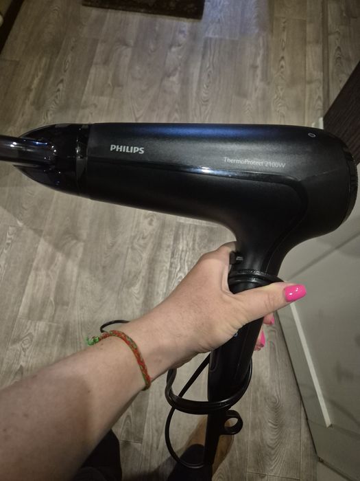 Продам зломаний фен